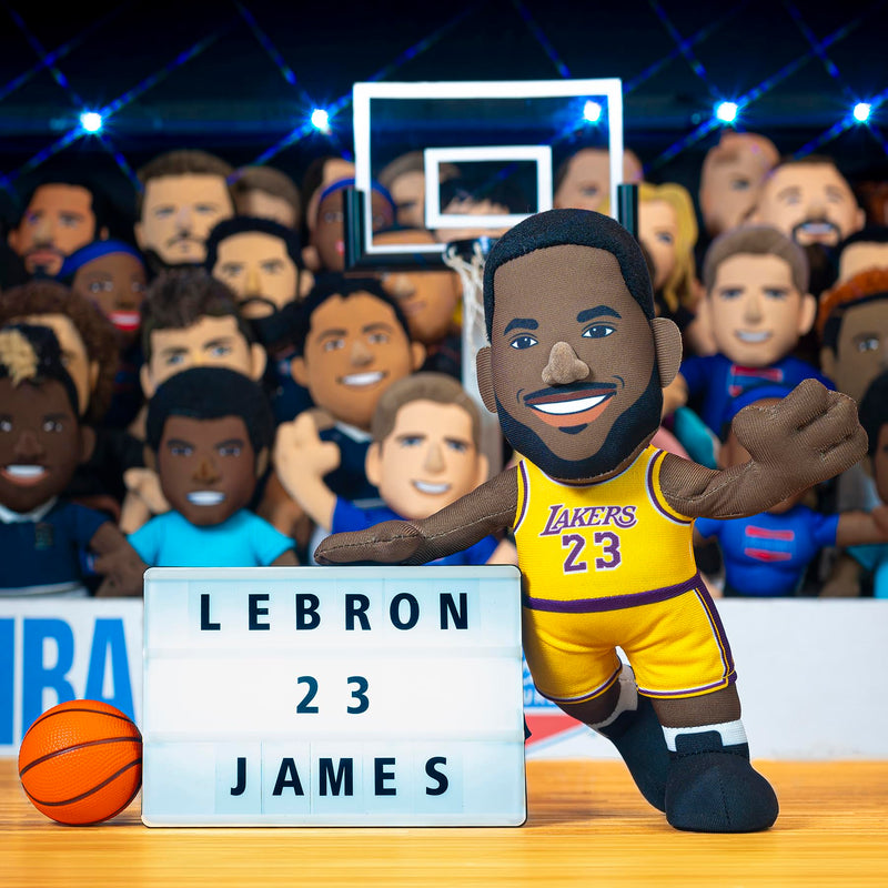 Boneco Lebron James NBA de Pelúcia 25cm