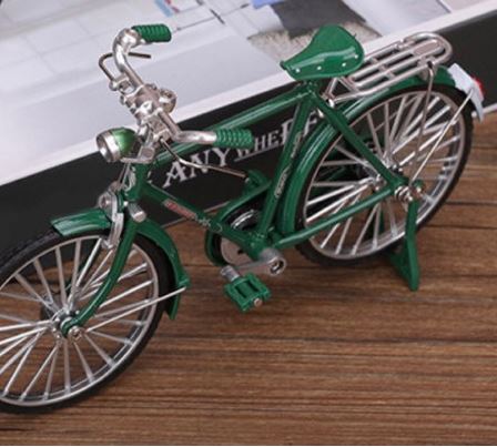 Bicicleta tradicional de Metal em Miniatura - Escala 1:10